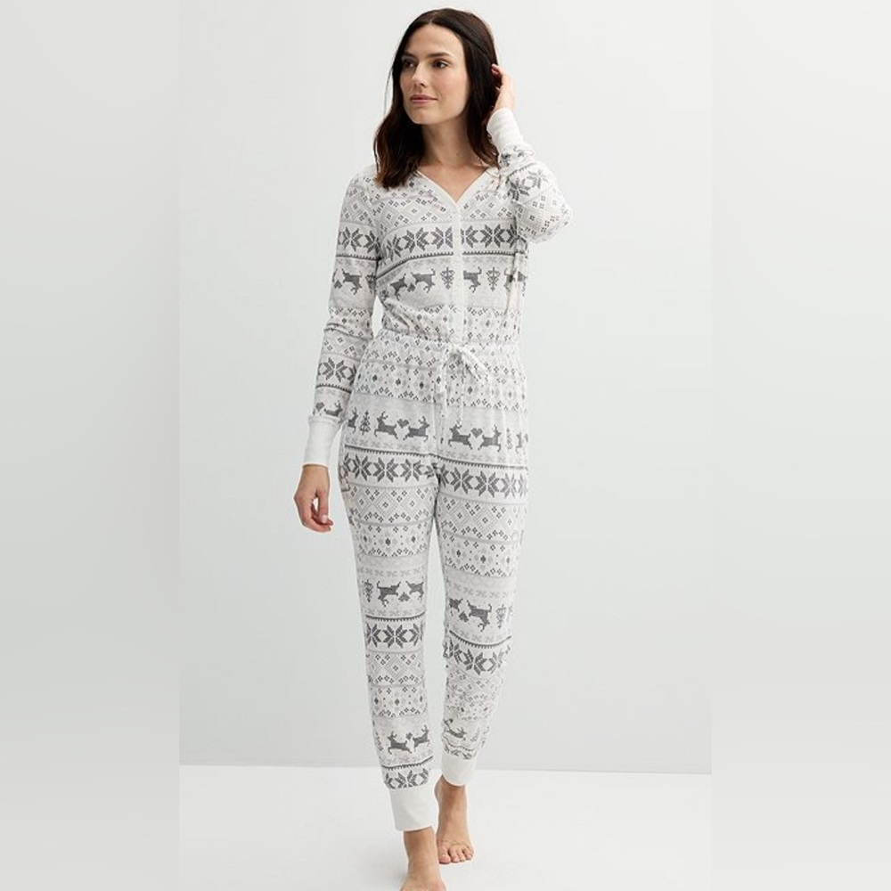 Sonoma thermal Gray and White Patterned Onesie size L